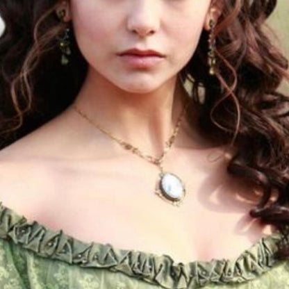 KATHERINE BEAUTIFUL IN HER CAMEO
